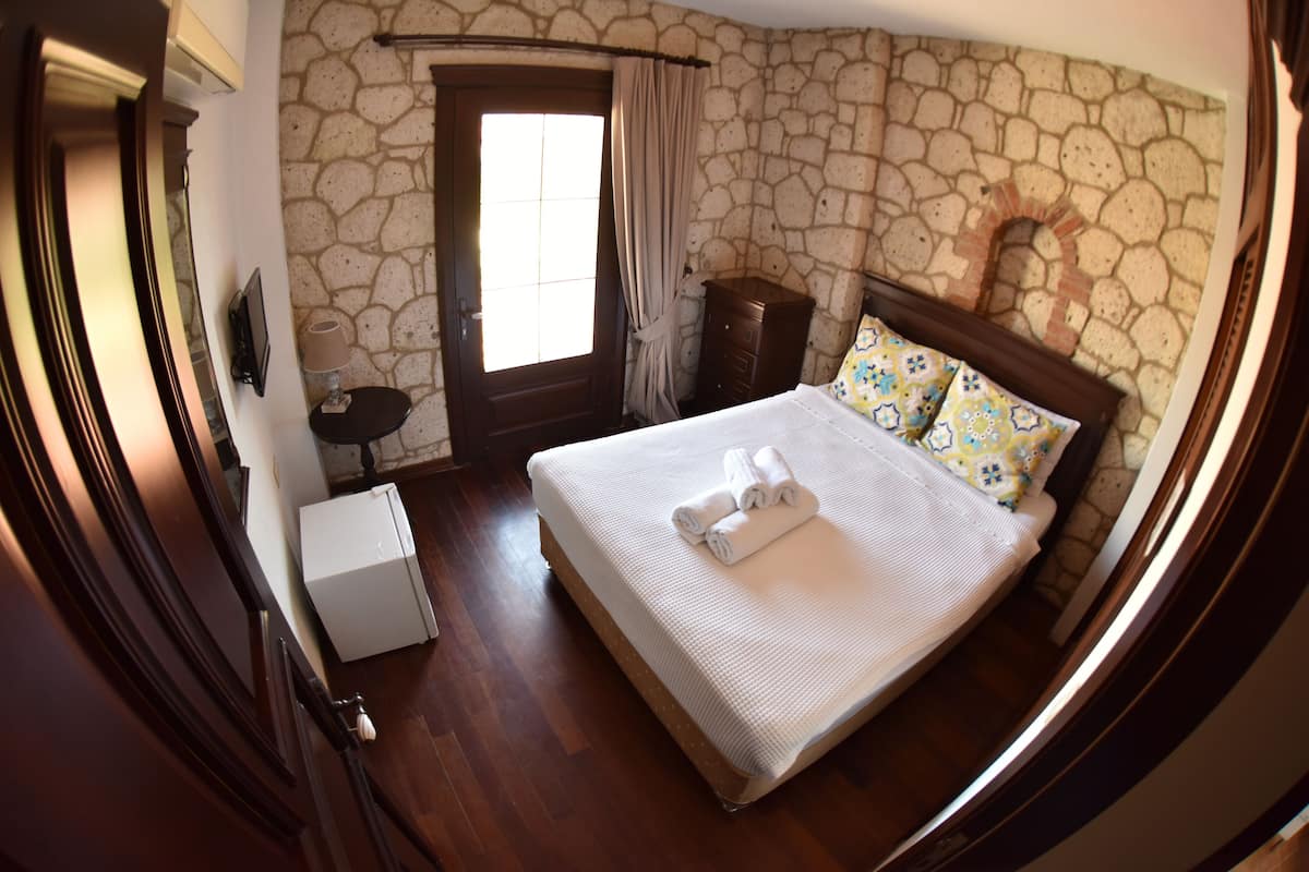 Comfort Double Room, 1 Bedroom | Soundproofing, WiFi (free), individually decorated