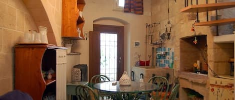 Maisonette, 1 Schlafzimmer, Terrasse, Stadtblick | Wohnbereich