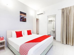 Iron/ironing board, free WiFi, wheelchair access