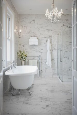 Superior Double Room, Ensuite (Superior King ) | Bathroom | Separate tub and shower, deep soaking tub, rainfall showerhead - Bathen House Boutique Hotel (Bath)