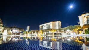 Unclassified image, 3 of 76, button - Albeon Hotel (Cesme)