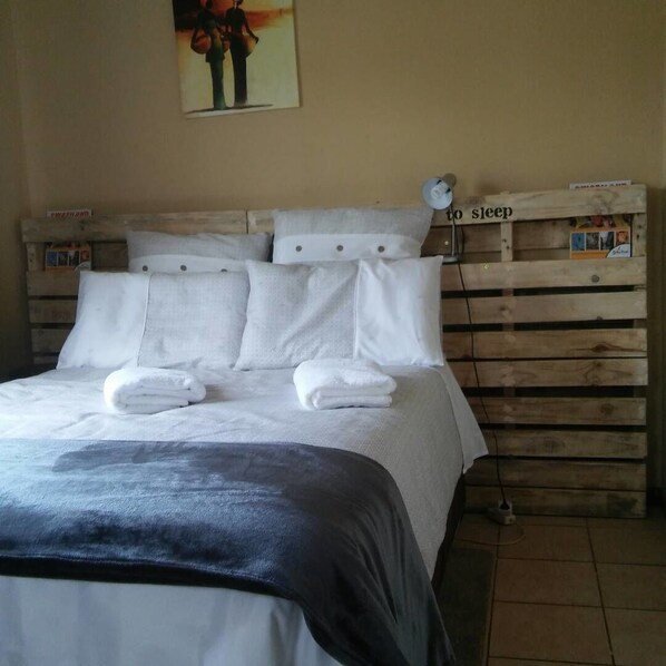 Quarto casal | 2 quartos, lençóis italianos Frette, roupas de cama premium