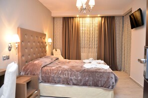 Rideaux occultants, chambres insonorisées, Wi-Fi gratuit, draps fournis