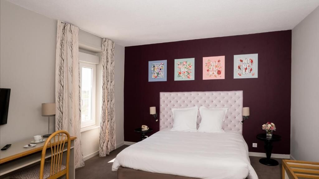 Egyptian cotton sheets, premium bedding, desk, soundproofing