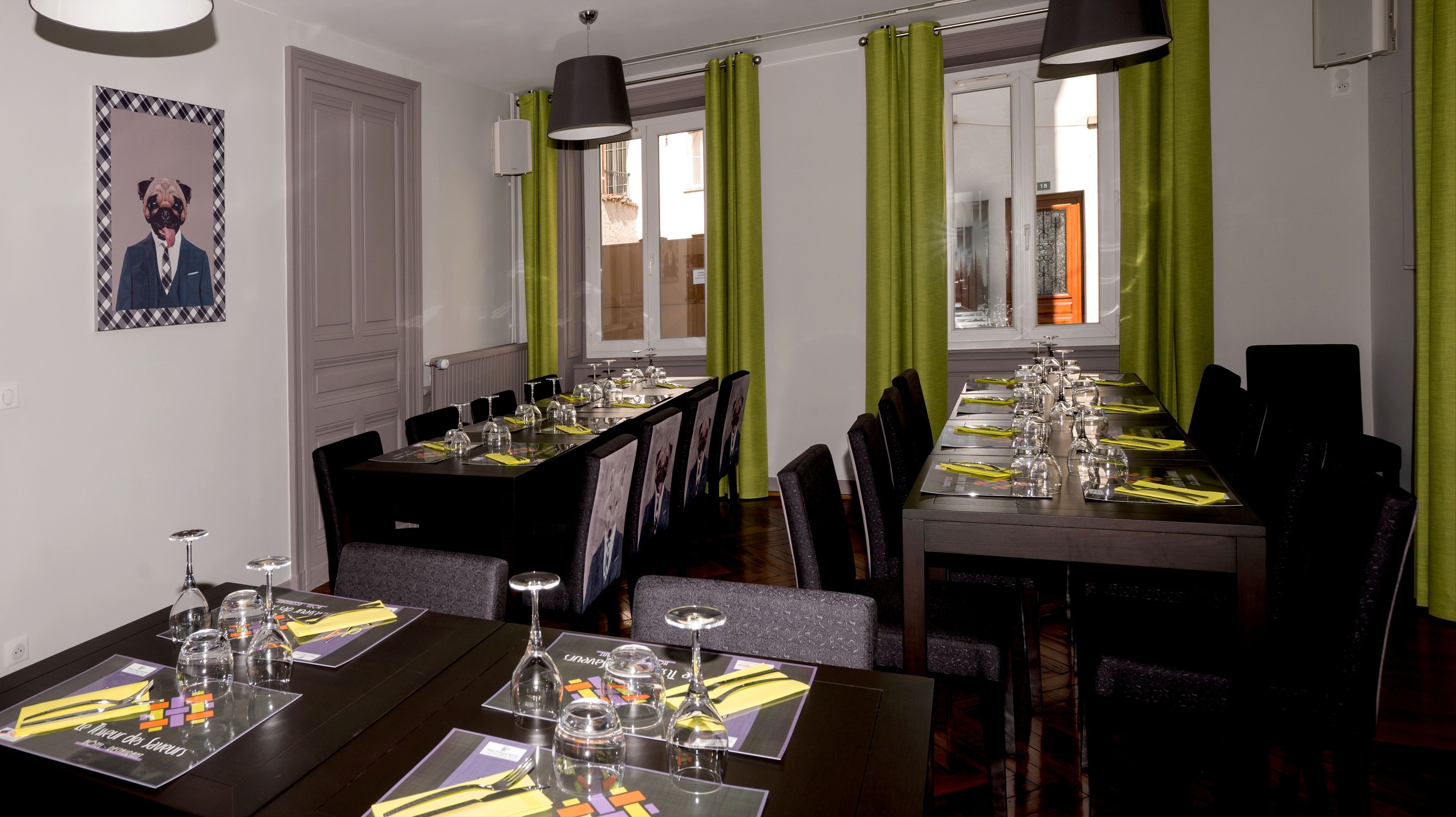 breakfast, lunch and dinner served