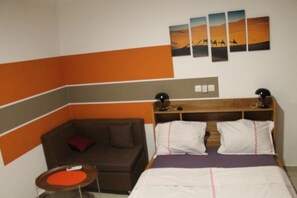 Comfort Apartment | 1 bedroom, blackout drapes, iron/ironing board, rollaway beds - Appartement 7eme Tranche (Abidjan)