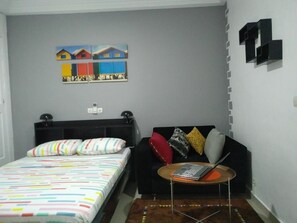 อพาร์ทเมนท์ | เตารีด/โต๊ะรีดผ้า, เตียงเสริม/เปล, Wi-Fi ฟรี, ผ้าปูที่นอน