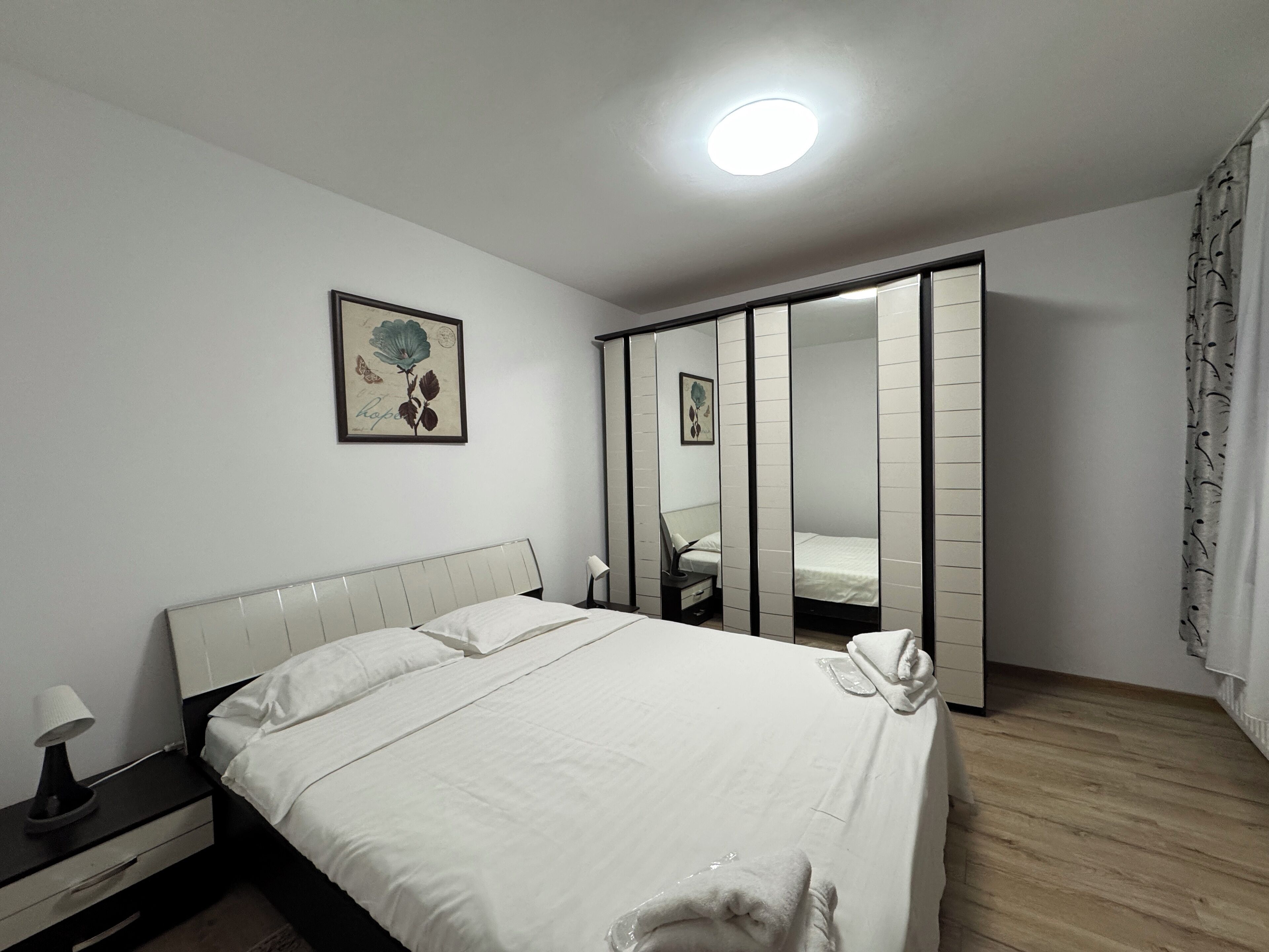 basic apartment | 1 bedroom, iron/ironing board, free wifi, bed sheets