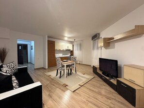 Basic Apartment | Dapur peribadi | Peti sejuk, ketuhar gelombang mikro, ketuhar 