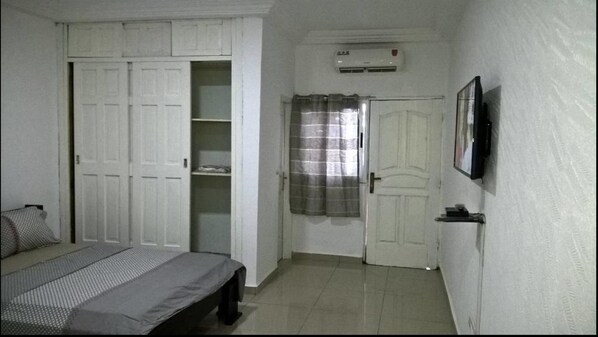 Studio | Silitysrauta/-lauta, lisävuoteet, ilmainen Wi-Fi, vuodevaatteet