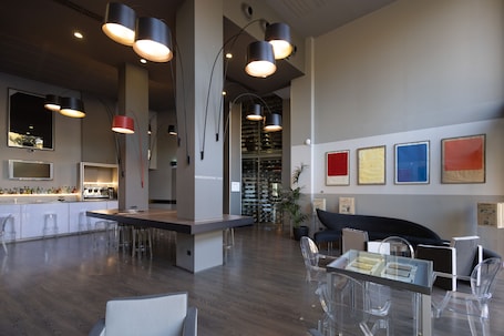 Bar (en la propiedad). Art Hotel Olympic