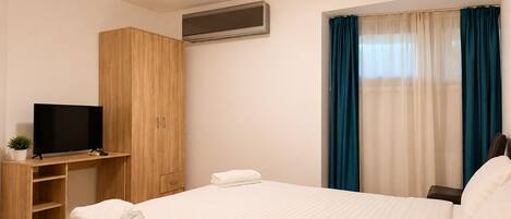 Chambre Double, salle de bains commune