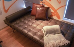 AOCA 4BC | リビングルーム | 薄型テレビ