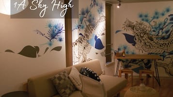 Habitación ( 1A ) | Decoración personalizada, muebles diferentes y wifi gratis