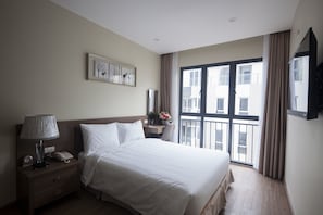 Minibar, desk, free WiFi - Tigon Hotel (Hanoi)