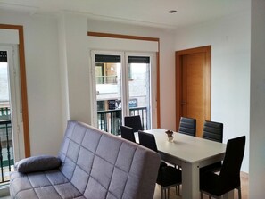 TV - Apartamentos Revolta Sanxenxo 3000 (Sanxenxo)