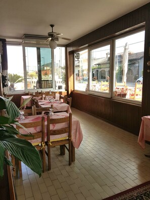 Dagelijks uitgebreid ontbijt inbegrepen