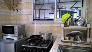 Private kitchen - Résidence 7ème tranche (Abidjan)