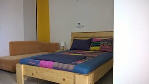 1 bedroom, blackout curtains, iron/ironing board, rollaway beds - Résidence 7ème tranche (Abidjan)