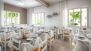Ảnh chưa phân loại, 3 trong số 22 ảnh, nút