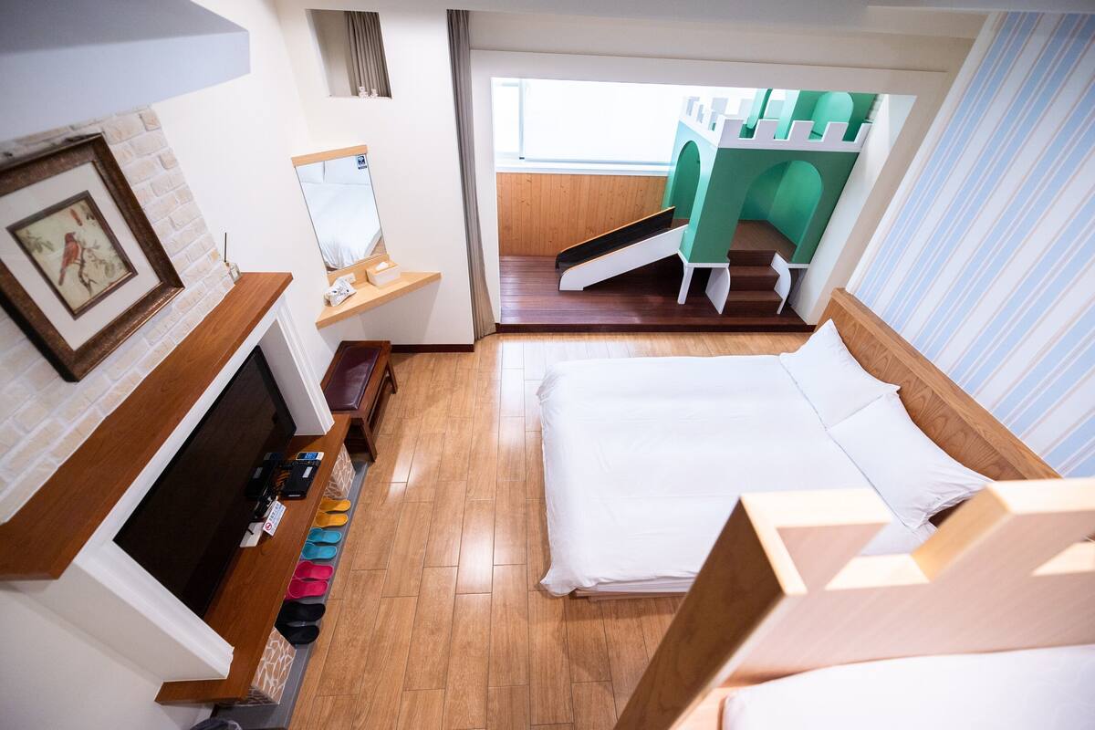 Family Quadruple Room, Multiple Beds | Individually decorated, desk, soundproofing, free WiFi