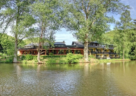 Lake. Hotel Forellenhof