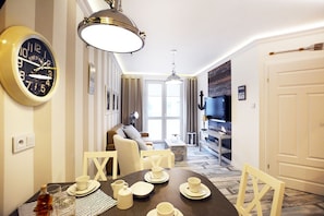 LÀgenhet (Skandynawski, Baltycka 16A/16) | Matservice pÄ rummet