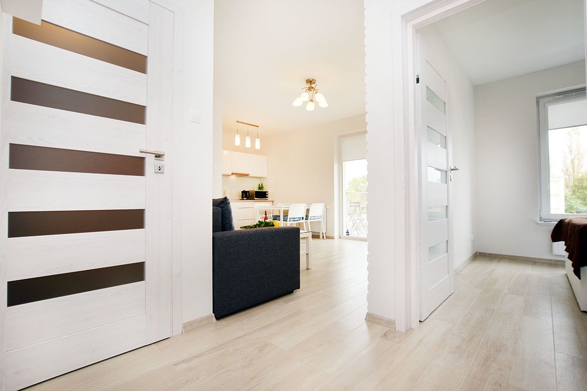 Apartment (Pogodny 4, Wylotowa 23 m.29) | Living area | Flat-screen TV