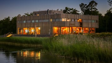 Façade de l’hébergement - soirée/nuit