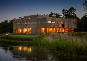 Fasade – kveld/natt