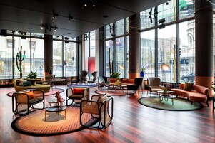 Sala de estar en el lobby