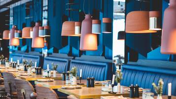 2 restaurants, breakfast, lunch, dinner served; Italian cuisine