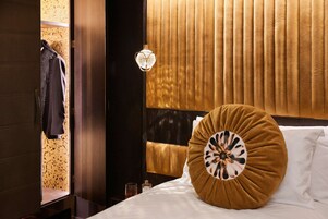 Premium bedding, pillowtop beds, minibar, in-room safe