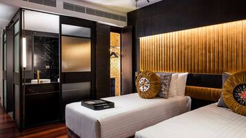 Ropa de cama de alta calidad, colchones con pillow-top y minibar