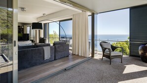 Unclassified image, 5 of 14, button - In Residence - Anassa (Cape Town)