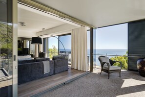 View from property - In Residence - Anassa (Cape Town)