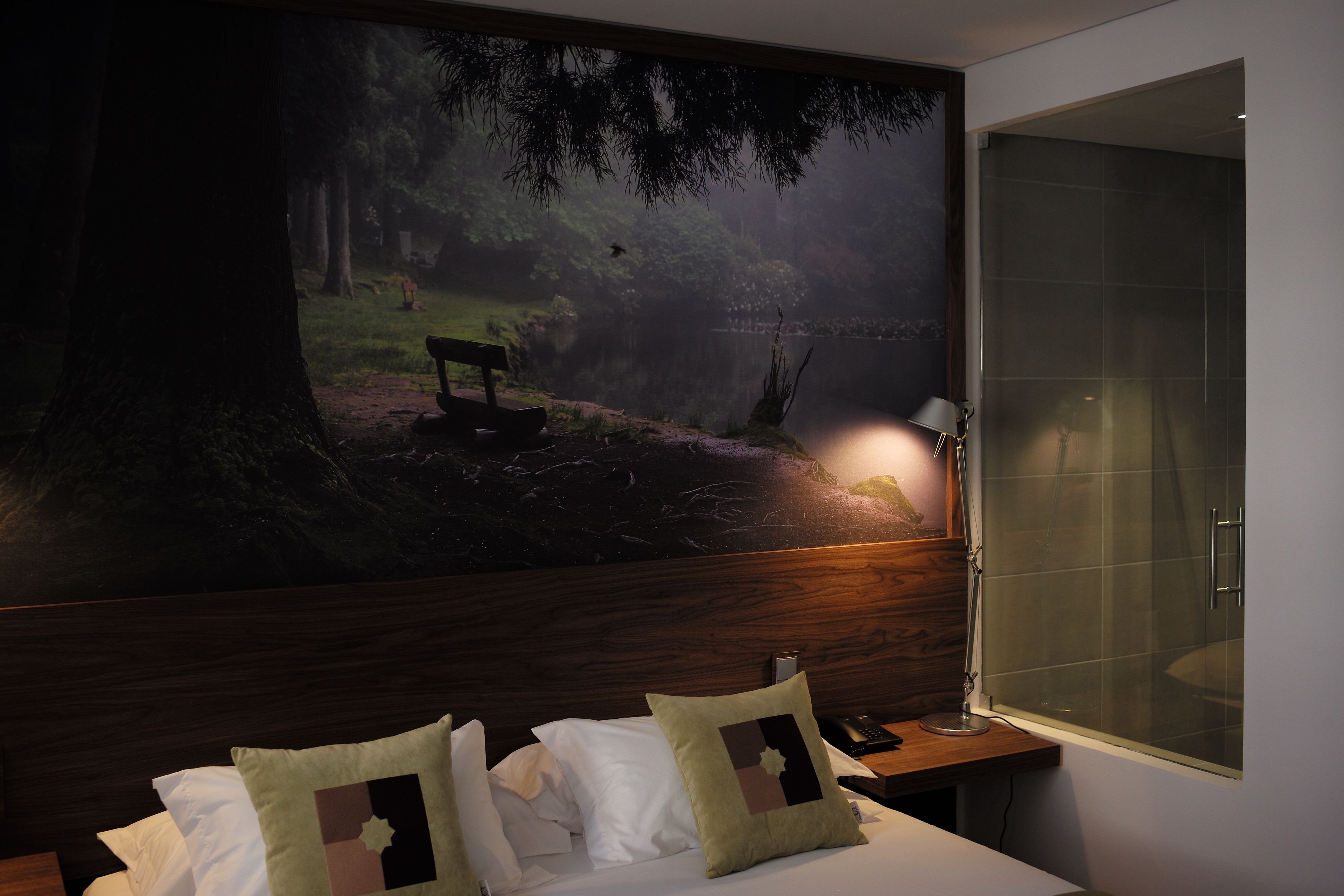 deluxe double room | 1 bedroom, minibar, in-room safe, desk