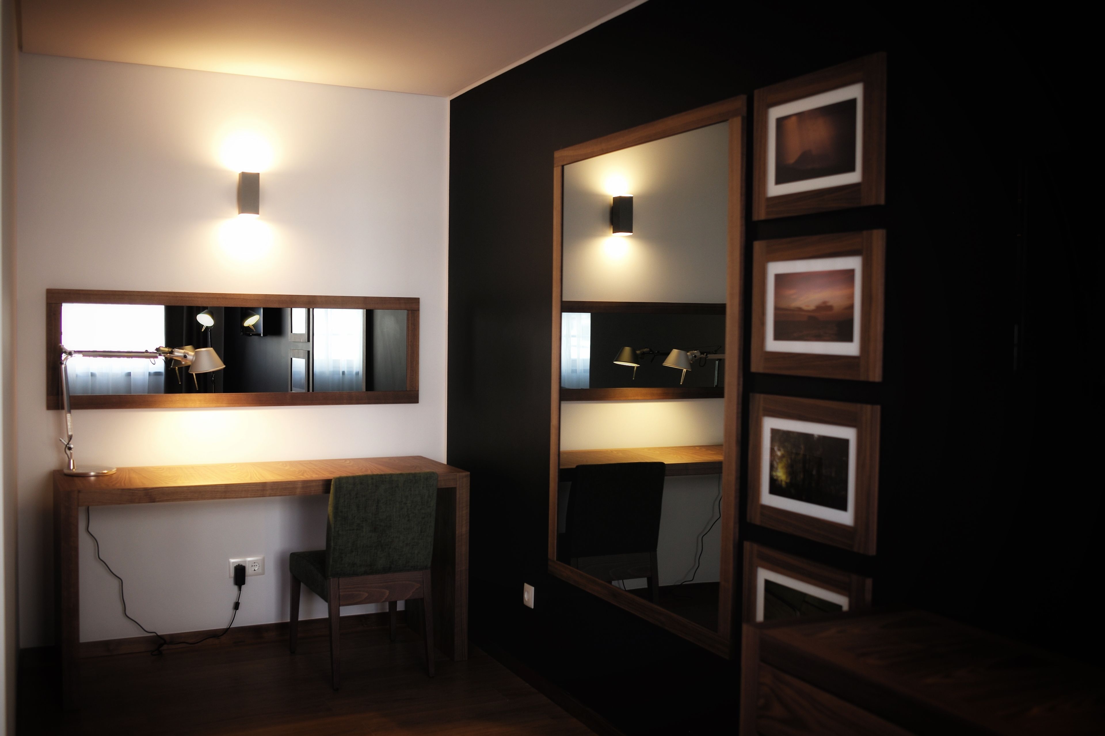 deluxe double room | 1 bedroom, minibar, in-room safe, desk