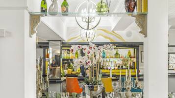 Casa de lujo, con acceso para personas discapacitadas, baño privado | Bar (en la propiedad)