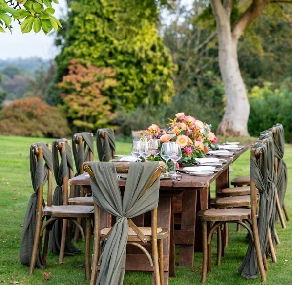 Garden - Ynys Arms (Swansea)