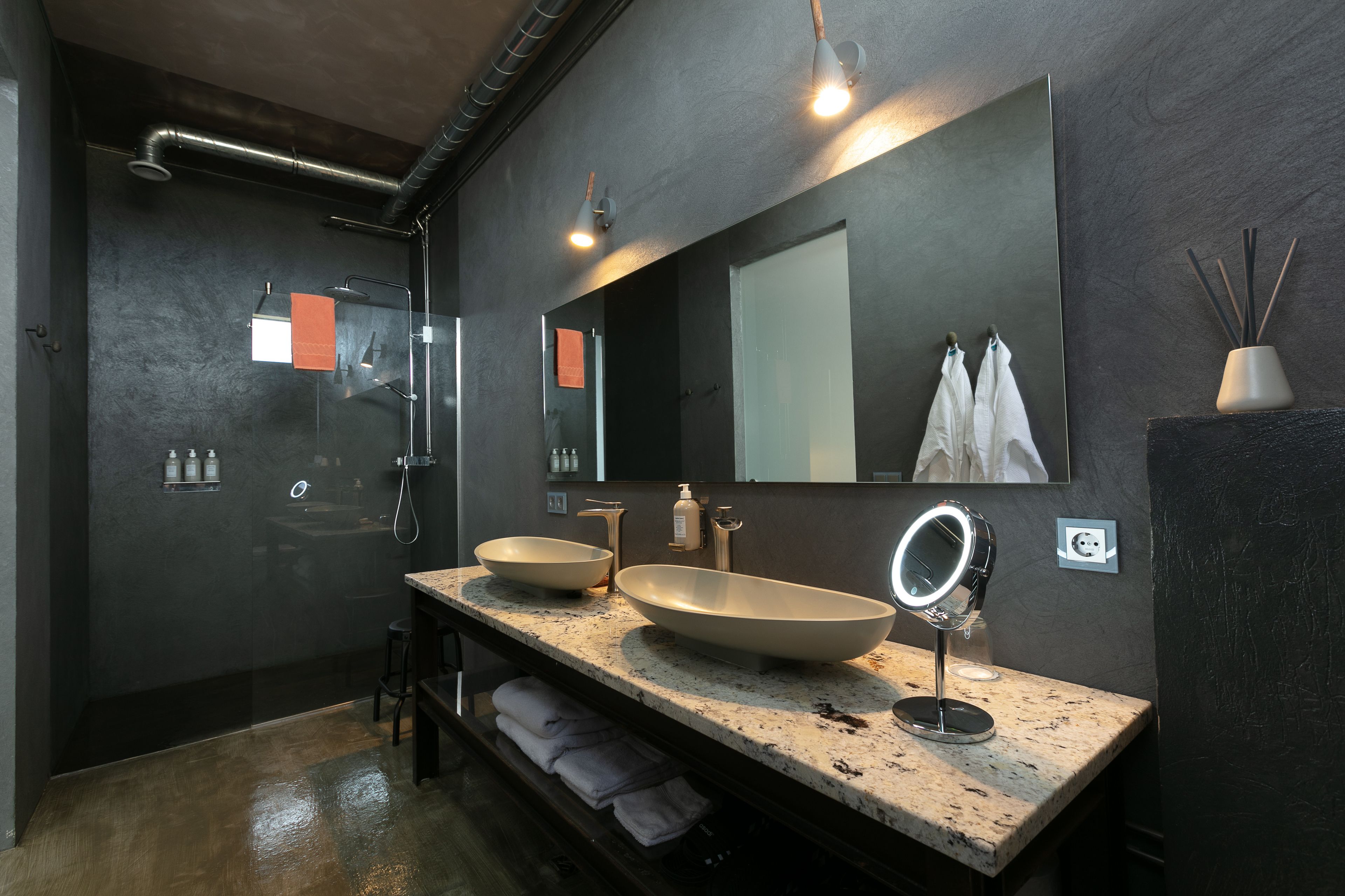 deluxe double or twin room, 1 king bed, hill view | bathroom | shower, rainfall showerhead, free toiletries, hair dryer