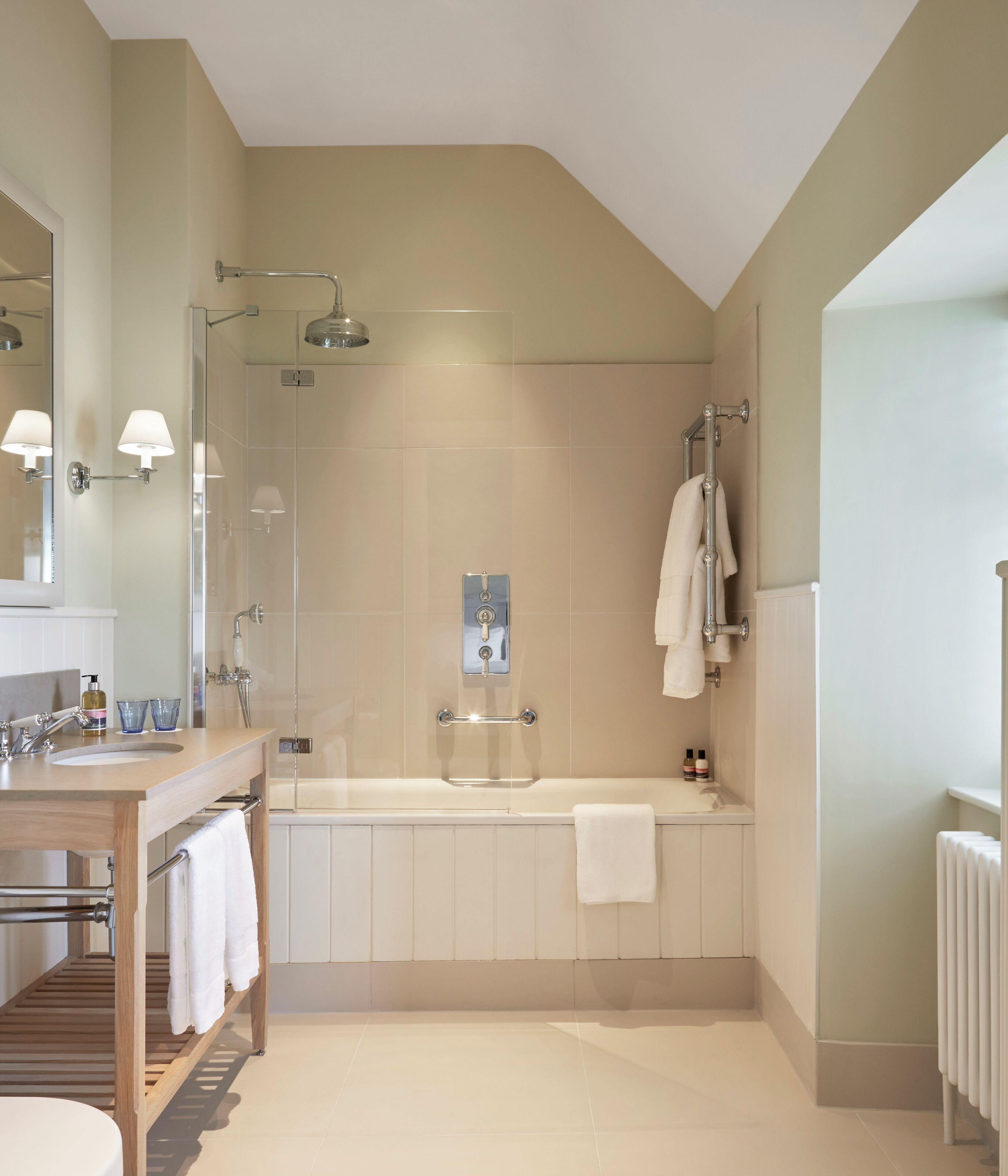 islay room | bathroom | deep-soaking bathtub, free toiletries, hair dryer, bathrobes