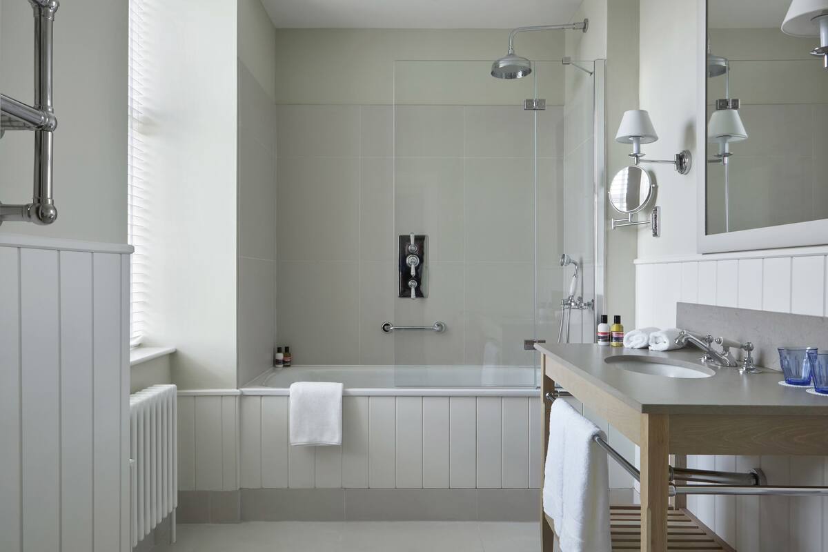 better double | 1 bedroom, premium bedding, minibar, in-room safe