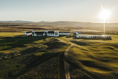 Another Place, The Machrie