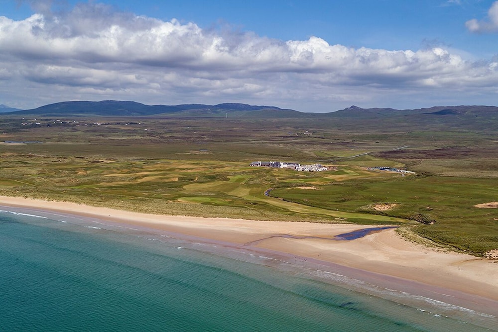 Another Place, The Machrie by null