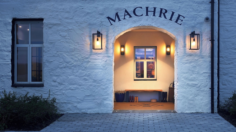 Another Place, The Machrie
