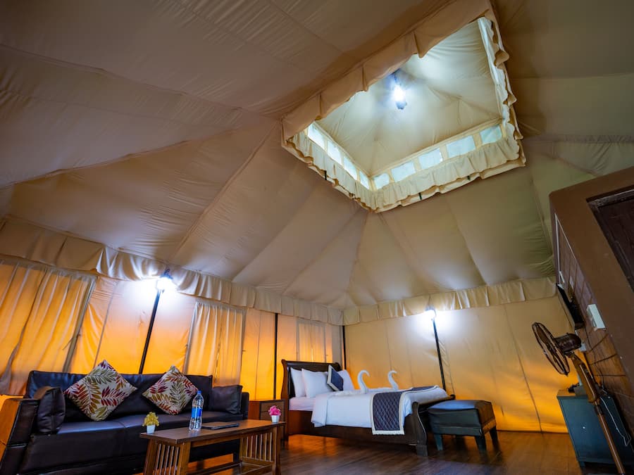 Swiss Luxury Tented Non AC Room | 1 quarto, cofres nos quartos, individualmente mobiliados