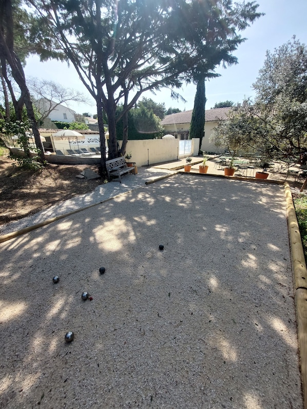 Children's play area - outdoor
