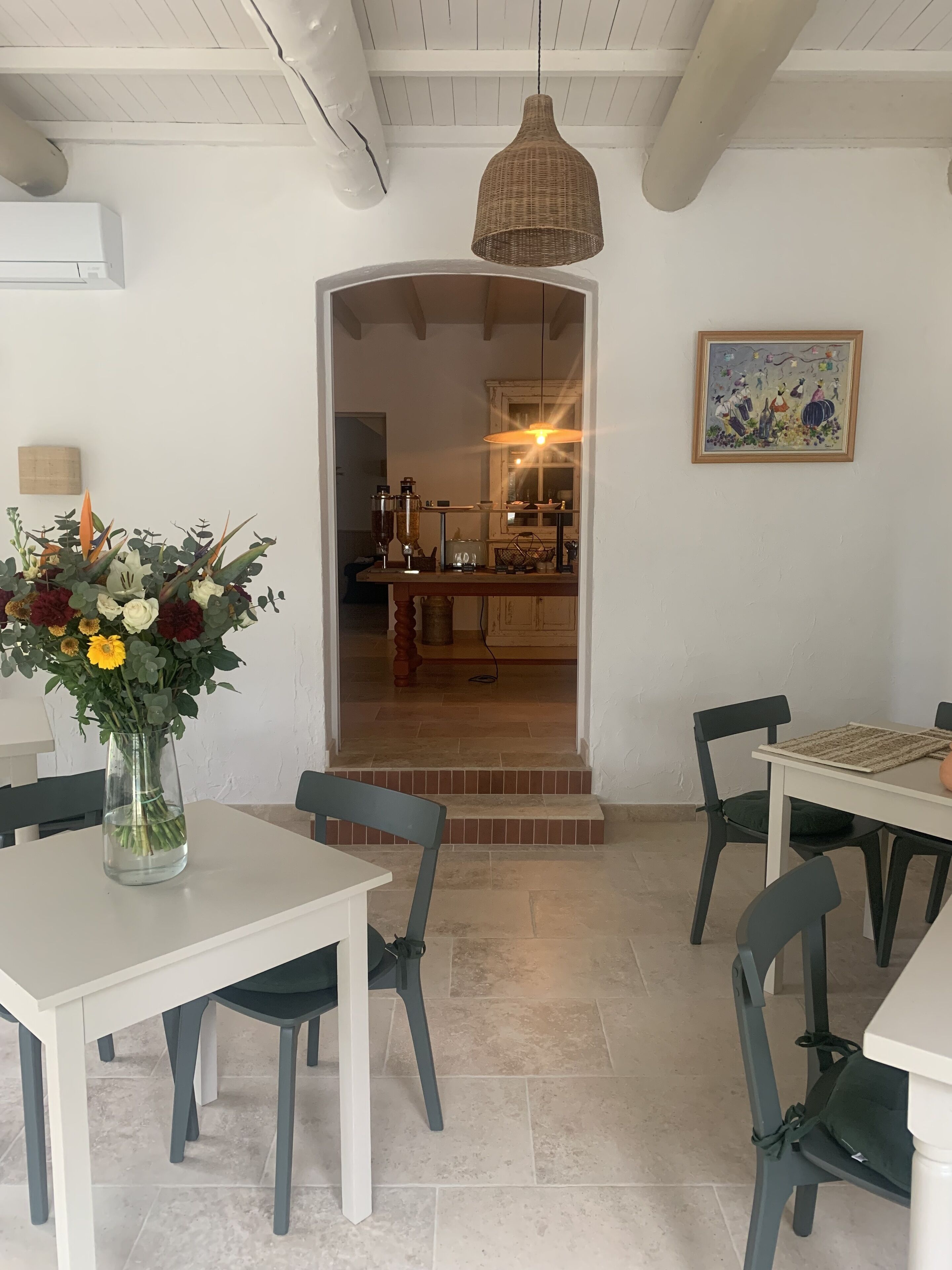 Café da manhã com buffet todos os dias (EUR 16 por pessoa) 