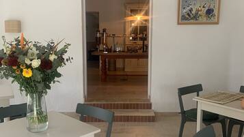 Café da manhã com buffet todos os dias (EUR 16 por pessoa)